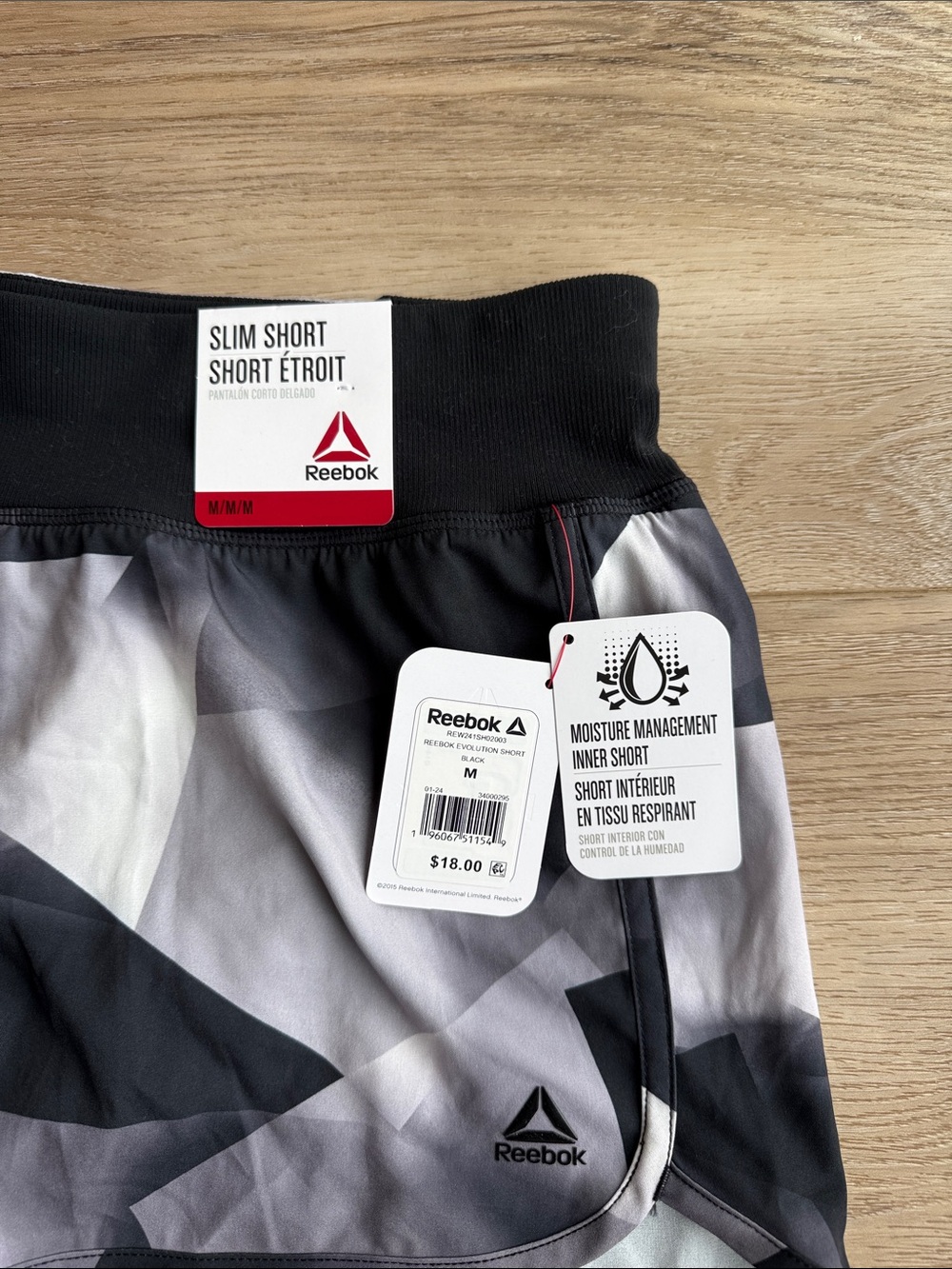 New Reebok Shorts - Picture 2 of 3